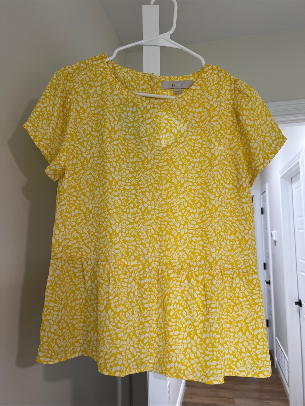 LOFT Yellow & White Floral Peplum Short Sleeve Top